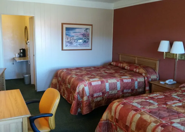 Heritage House Motel